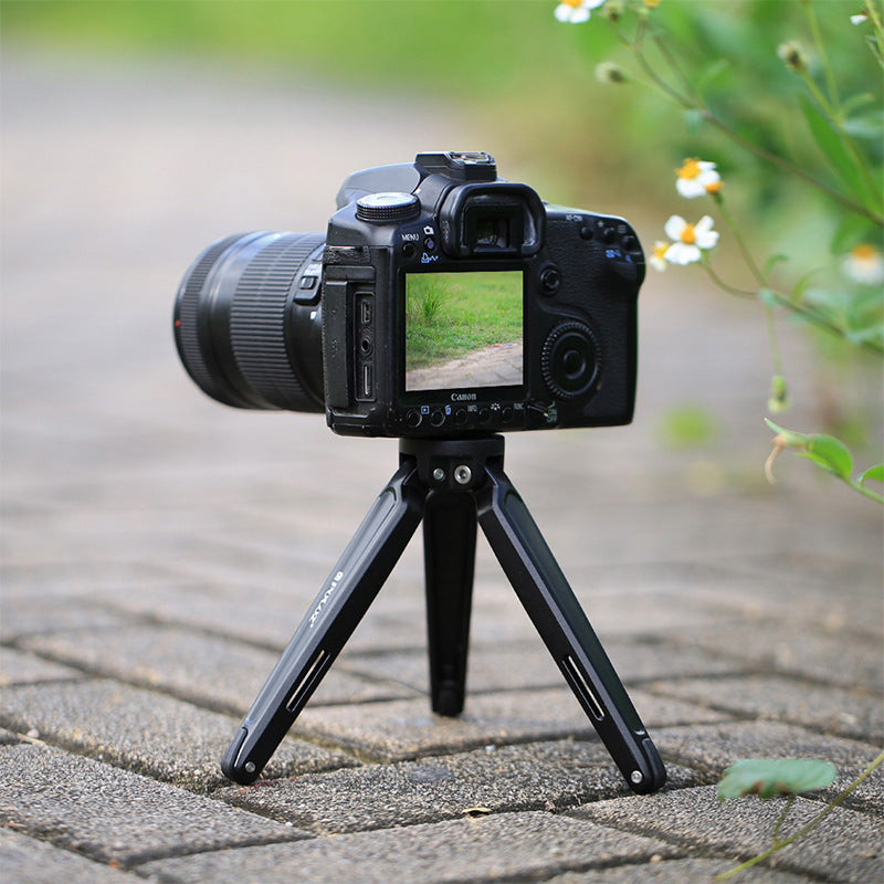 Apple Compatible Metal Mini Mobile Phone Desktop Tripod